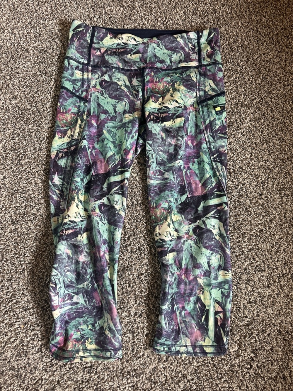 lululemon athletica Womens Multicolor Abstract Capri Leggings